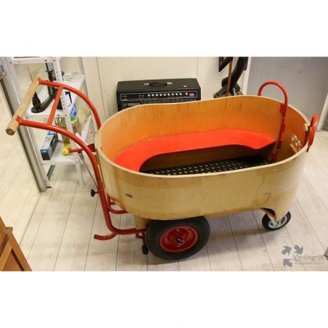 houten bolderkar kindercabrio hout duwen kinderen vervoer kleuters duwkar Dijk Toys veilig