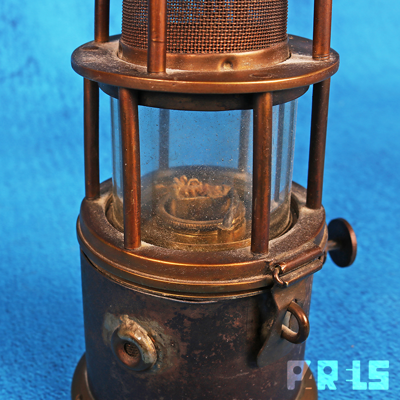 Oude mijnwerkers lamp - België Oude mijnwerkers lamp - België