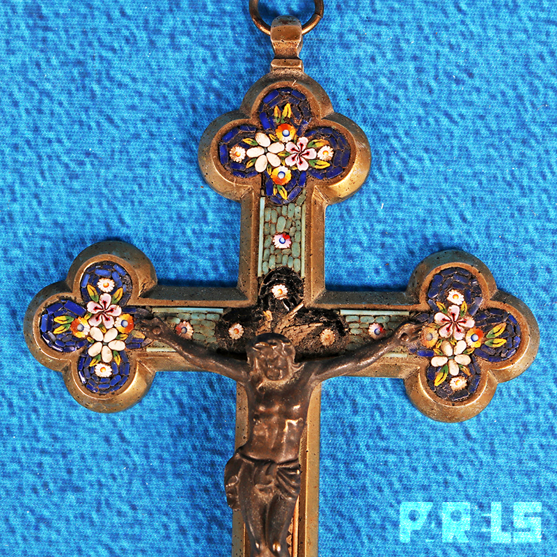 Pendentif Crucifix Vintage En Micro-mosaïque Stocker - Bronze Et Céramique - Occasion