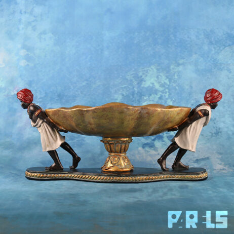 blackamoor schaal vintage decoratie kunstobject centerpiece koloniale stijl oriëntaals klassiek interieur ornament goudkleurig Afrikaans Moors Moren fruitschaal