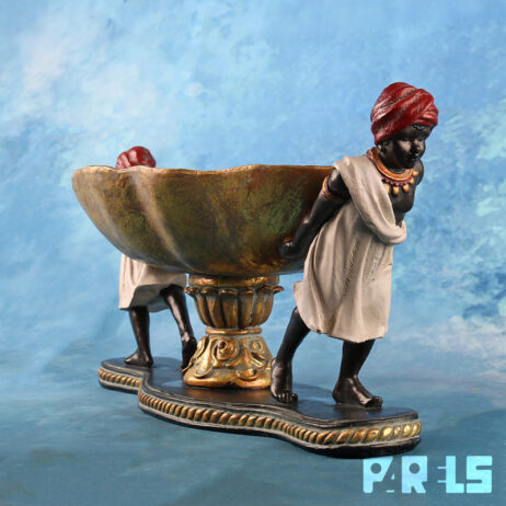 blackamoor schaal vintage decoratie kunstobject centerpiece koloniale stijl oriëntaals klassiek interieur ornament goudkleurig Afrikaans Moors Moren fruitschaal