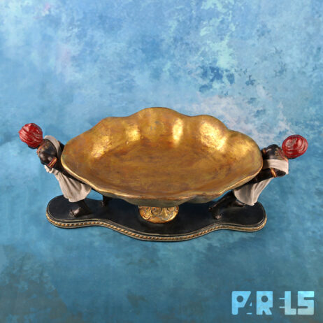 blackamoor schaal vintage decoratie kunstobject centerpiece koloniale stijl oriëntaals klassiek interieur ornament goudkleurig Afrikaans Moors Moren fruitschaal