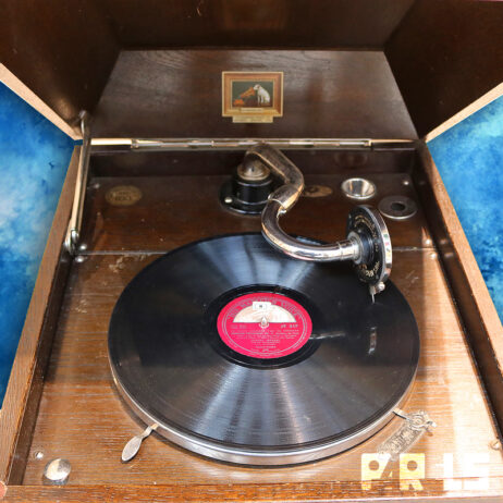 Grammofoon His Masters Voice Model nr. 103 platenspeler bakeliet The Gramophone Company Limited 78 toeren