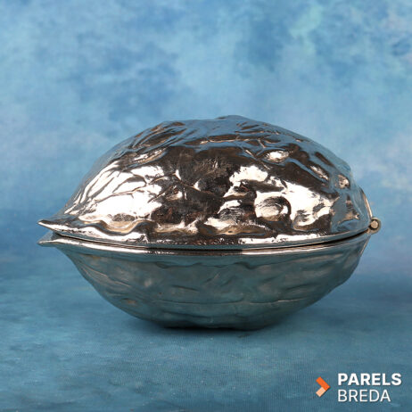 metalen notenkraker walnoot vernikkeld noten kraken metaal