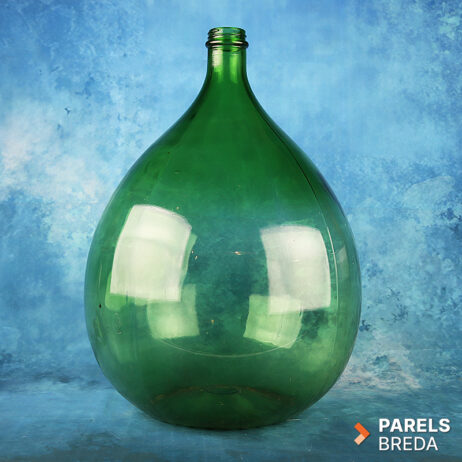 groene glazen gistfles dame jeanne gistglas geblazen glas letter V bodem