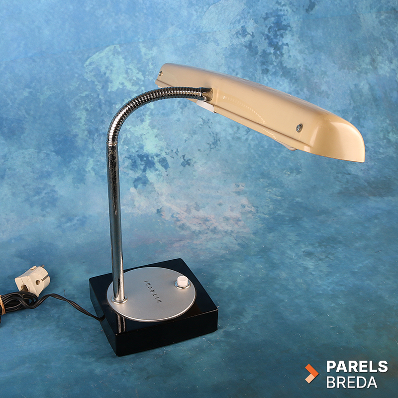 IMG_2325 vintage Hitachi Moon Light 506 bureaulamp fluorescentie armatuur tafellamp Hitachi