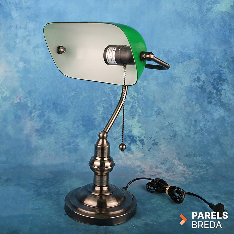 IMG_2707 notarislamp bankierslamp groen glazen kap wallstreet bureaulamp