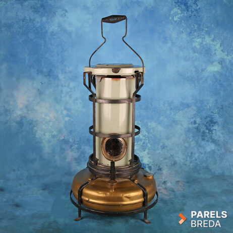 Aladdin Blue Flame Heater Series 8 petroleumkachel Aladdin petroleumkachel vintage kachel Engeland messing tank brandstofmeter geëmailleerde behuizing metalen frame draaghandvat blauwe vlam verwarmingstoestel